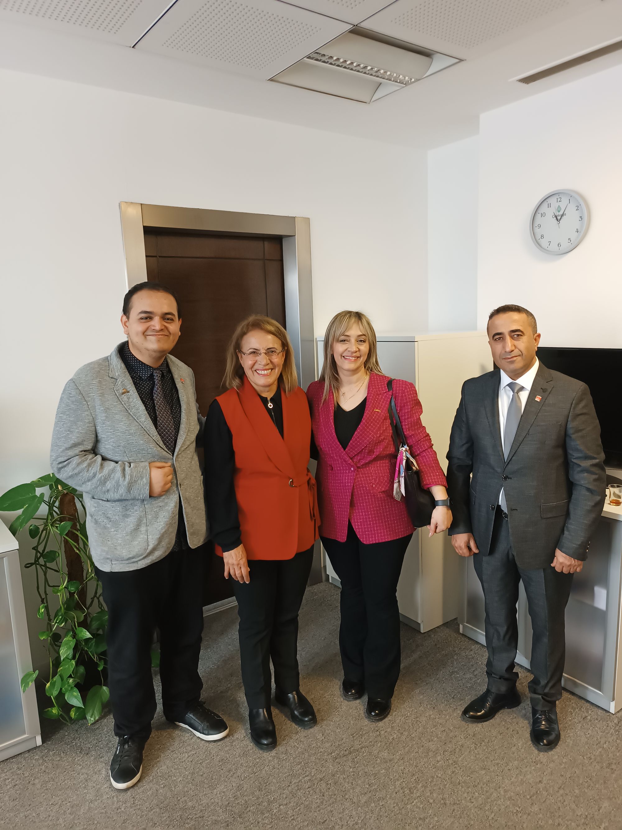 CHP Genel Başkan Danışmanı Sayın Fatma Köse ve CHP Gaziantep Milletvekili Aday Adayımız Sayın Seda Sevinçer